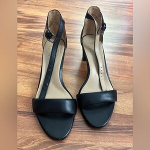 Naturalizer Vera black leather dress sandal 7.5 narrow